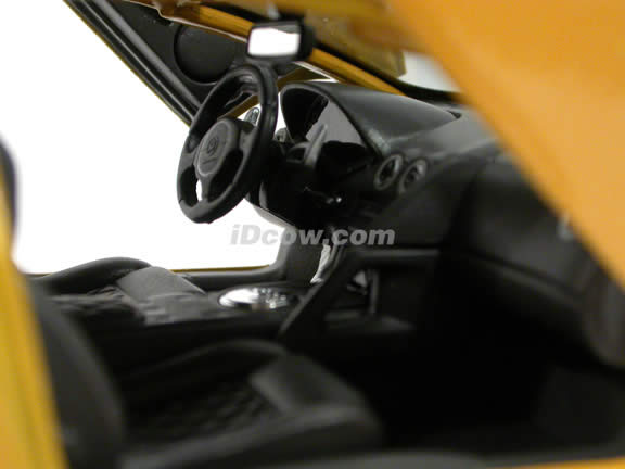 2007 Lamborghini Murcielago LP640 diecast model car 1:18 scale die cast by Maisto - Yellow 31148