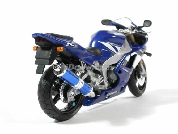 2001 Yamaha YZF R1 Model Diecast Motorcycle 1:12 die cast by NewRay - Blue