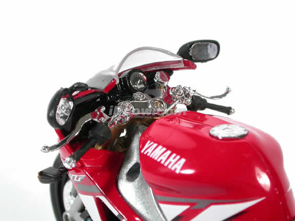 2001 Yamaha YZF R1 Model Diecast Motorcycle 1:12 die cast by NewRay - Red