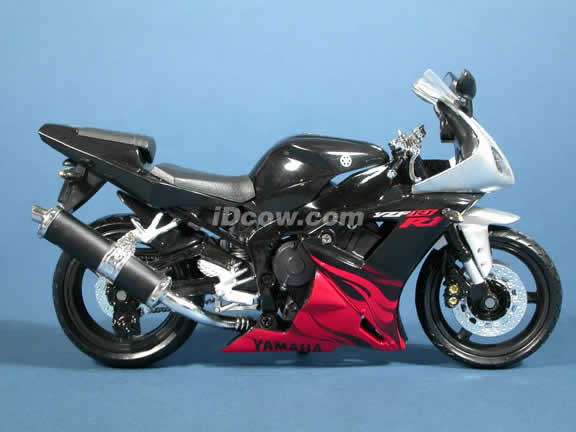 2003 Yamaha YZF-R1 Model Diecast Motorcycle 1:12 die cast by NewRay - Black Red
