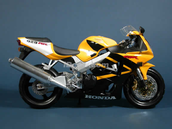 Honda CBR 929RR Model Diecast Motorcycle 1:6 die cast by NewRay - Yellow