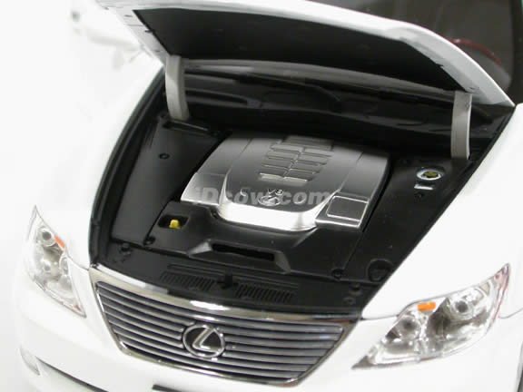 2008 Lexus LS460 diecast model car 1:18 scale die cast by Norev - White 188103