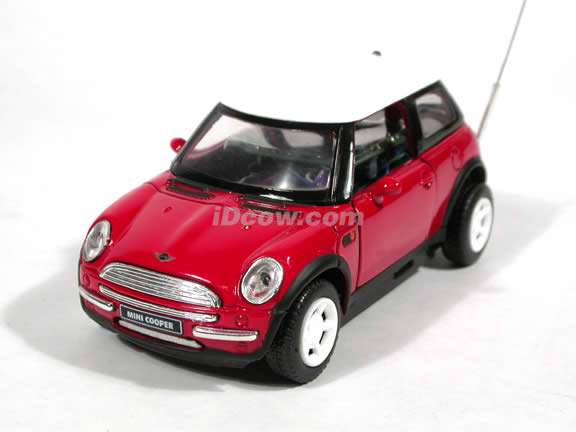 2001 RC Mini Cooper diecast model car - Red