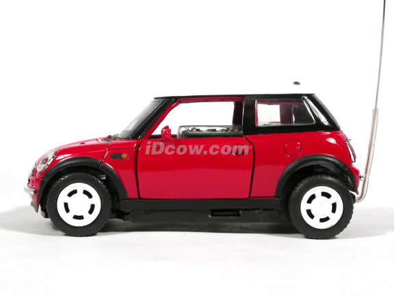 2001 RC Mini Cooper diecast model car - Red