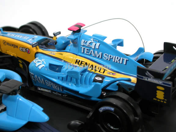 2005 RC Renault Formula One F1 R25 #5 Fernando Alonso RC model car 1:24 scale by NewRay - 89836A