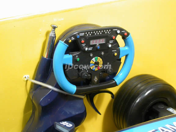 2005 RC Renault Formula One F1 R25 #5 Fernando Alonso RC model car 1:12 scale by NewRay - 89923A