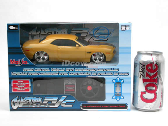 2006 RC Dodge Challenger Concept Pro Rodz 1:24 scale by Maisto - Metallic Yellow 81063