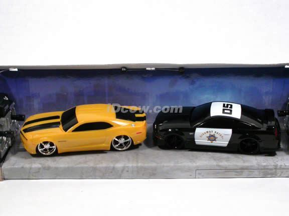2006 RC Chevy Camaro Concept in Bumble Bee Yellow and RC Ford Mustang Police Car in 1:32 scale by Jada Toys - 91821