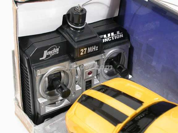 2006 RC Chevy Camaro Concept in Bumble Bee Yellow and RC Ford Mustang Police Car in 1:32 scale by Jada Toys - 91821