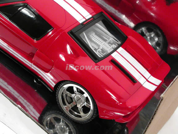 2005 RC Ford GT model car 1:18 scale by XQ Toys - Red