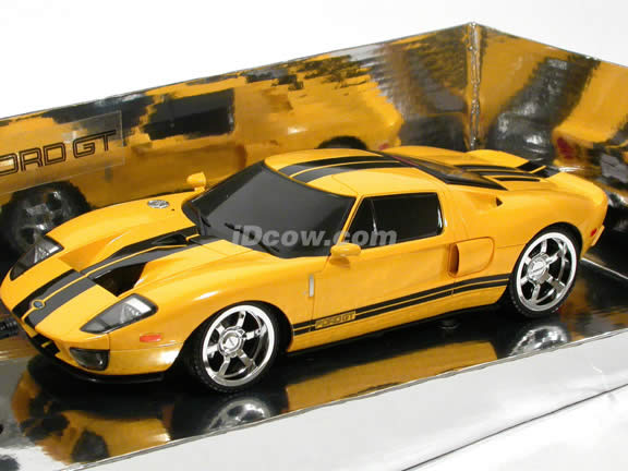 2005 RC Ford GT model car 1:18 scale by XQ Toys - Yellow