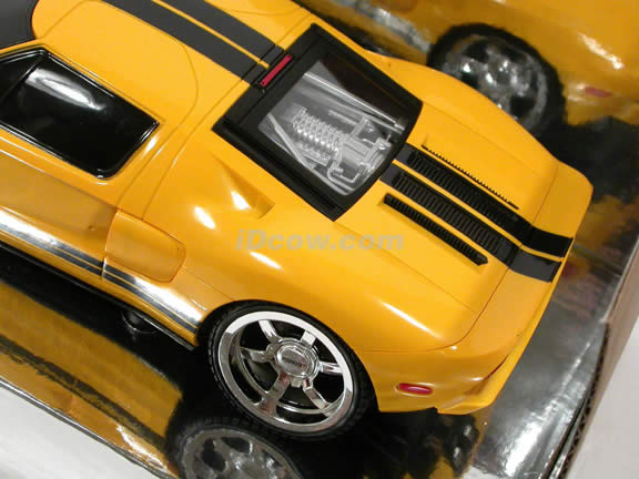 2005 RC Ford GT model car 1:18 scale by XQ Toys - Yellow