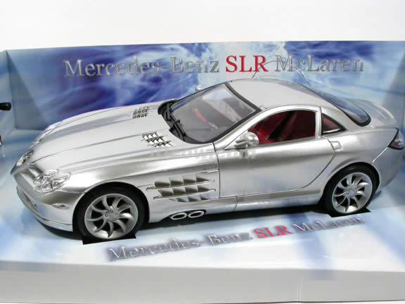 2005 RC Mercedes Benz McLaren SLR model car 1:16 scale - Silver