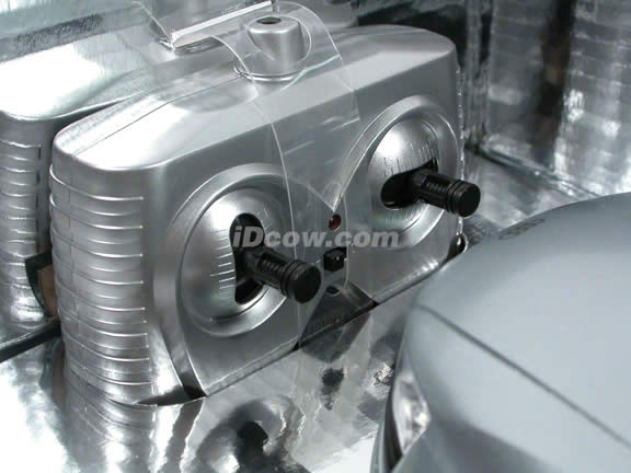 RC 2009 Audi R8 model car 1:18 scale by XQ Toys - Silver