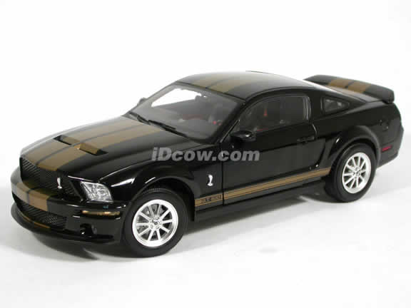 2007 Ford Mustang Shelby GT500 diecast model car 1:18 scale die cast by Shelby Collectibles- Black Gold 75004