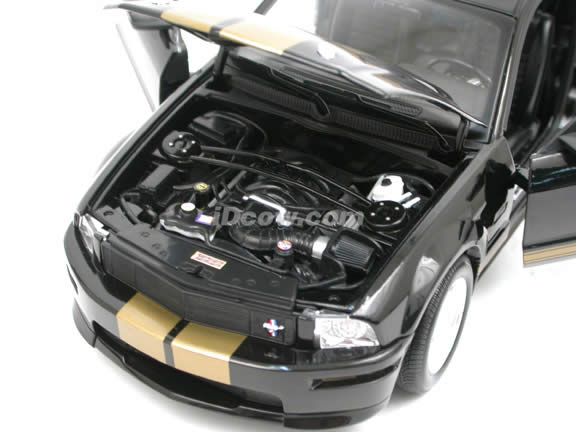 2006 Ford Mustang Shelby GT-H diecast model car 1:18 scale die cast by Shelby Collectibles - Black and Gold Stripes 00169