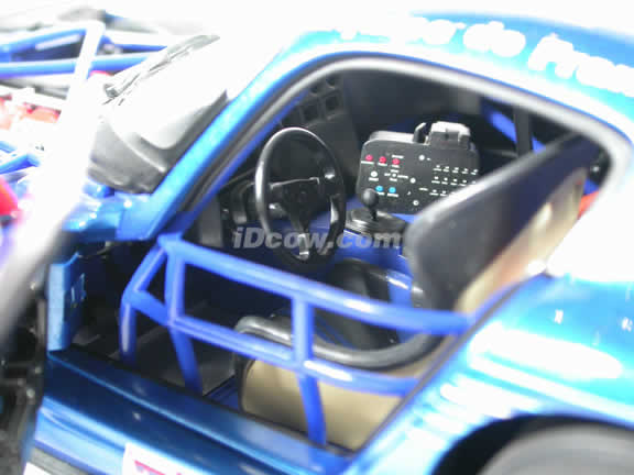 2002 Dodge Viper GTSR diecast model Lemans Race Car #52 1:18 scale die cast by AUTOart