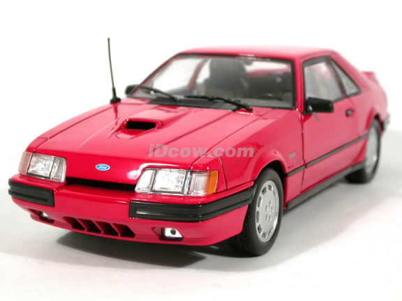 1986 Ford Mustang SVO diecast model car 1:18 scale die cast by Welly - Red