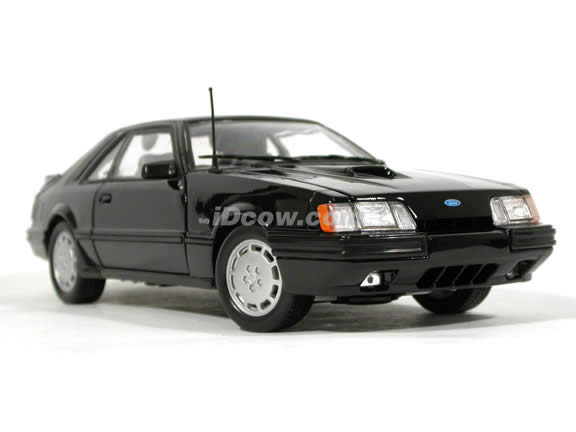 1986 Ford Mustang SVO diecast model car 1:18 scale die cast by Welly - Black