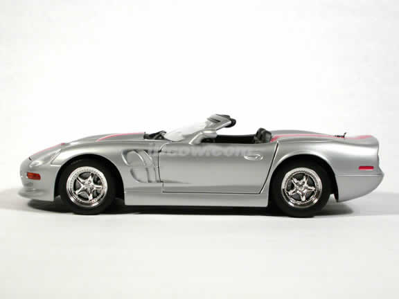 1999 Shelby Series 1 diecast model car 1:18 scale die cast by Yat Ming - Silver