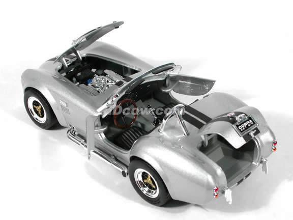 1964 Shelby Cobra 427 S/C diecast model car 1:18 scale die cast by Yat Ming - Silver & Black Racing Stripes