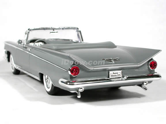 1959 Buick Electra 225 diecast model car 1:18 scale convertible by Yat Ming - Silver Convertible