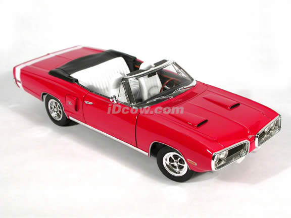 1970 Dodge Coronet R/T diecast model car 1:18 scale die cast by Leather Series Yat Ming - Red